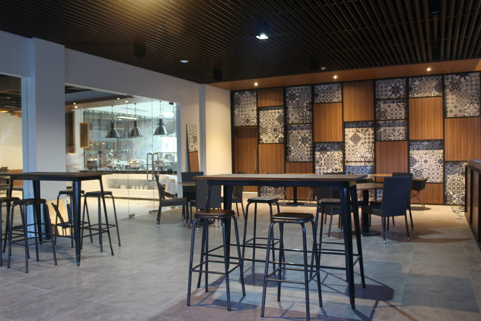 Opi Indah Hotel Palembang Exterior photo